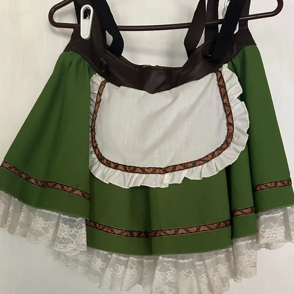 Heidi Adult Halloween Costume - Picture 6 of 8